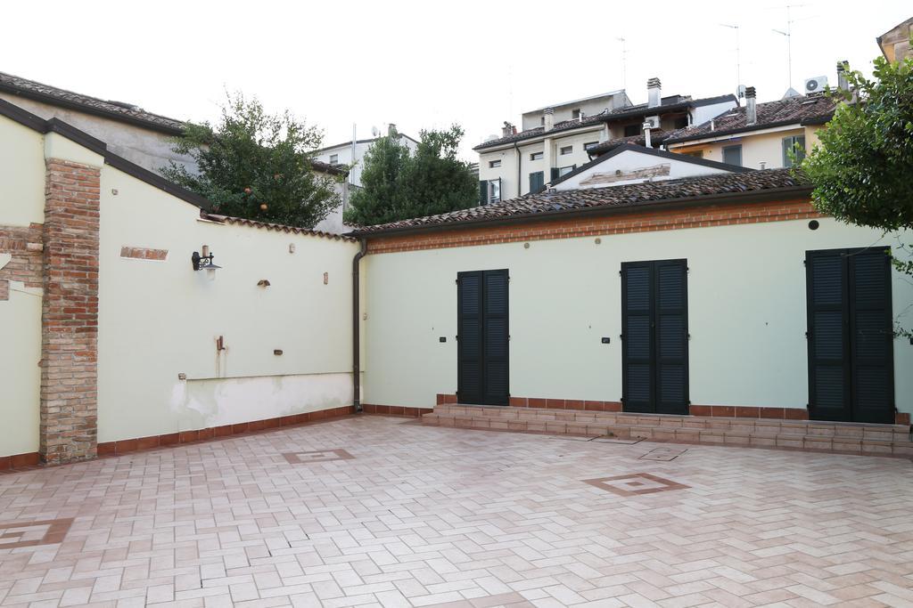 Abbazia Bed & Breakfast Mantova Bagian luar foto