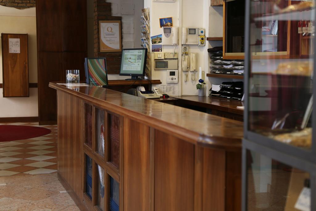 Abbazia Bed & Breakfast Mantova Bagian luar foto