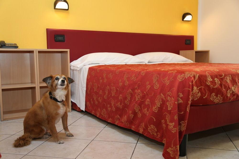 Abbazia Bed & Breakfast Mantova Bagian luar foto