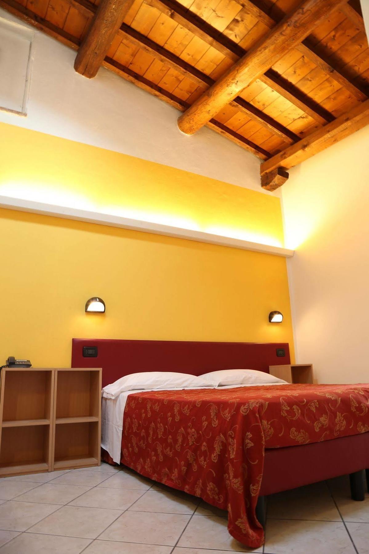 Abbazia Bed & Breakfast Mantova Bagian luar foto